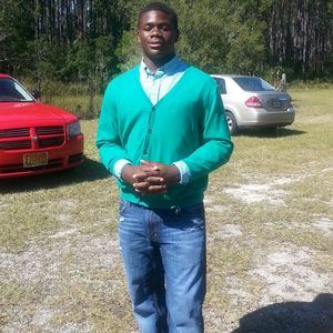 Meet your Posher, Devonte